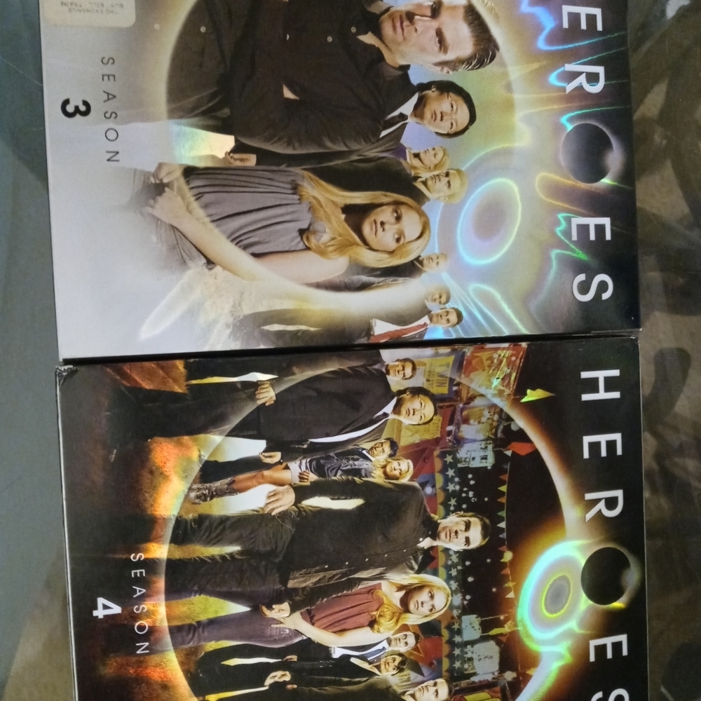 Preowned Used Heroes Season 3 & 4